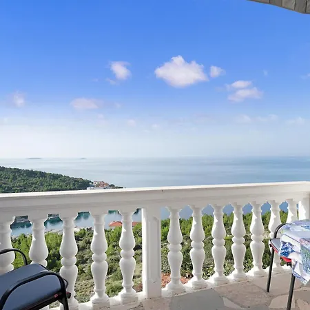 1 Bedroom Stunning In